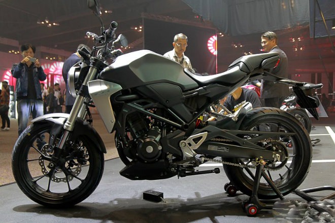 CB300R 2018 – Đối thủ ngang tầm với dòng xe khác cùng phân khúc