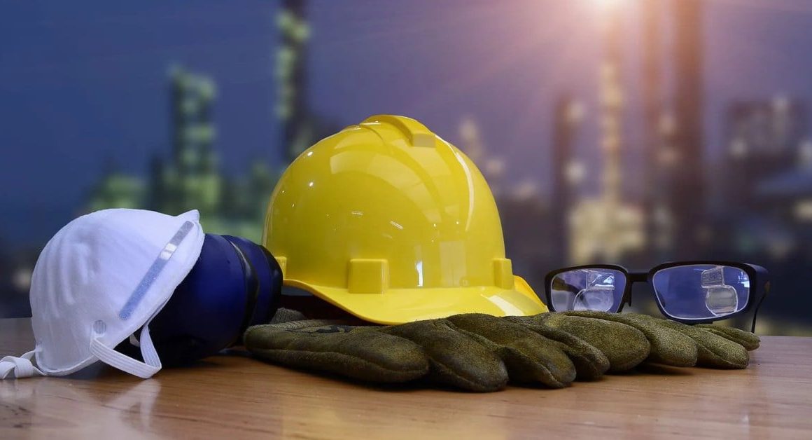 Mũ bảo hộ lao động Nhật Quang là gì ?